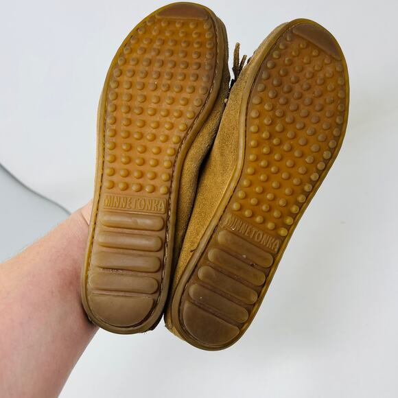 Minnetonka Moccasin Slip On Shoe Casual Tan Brown - 6 - Picture 6 of 7